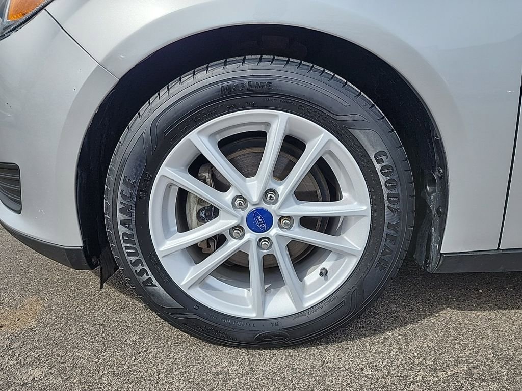 Used 2017 Ford Focus SE image 9