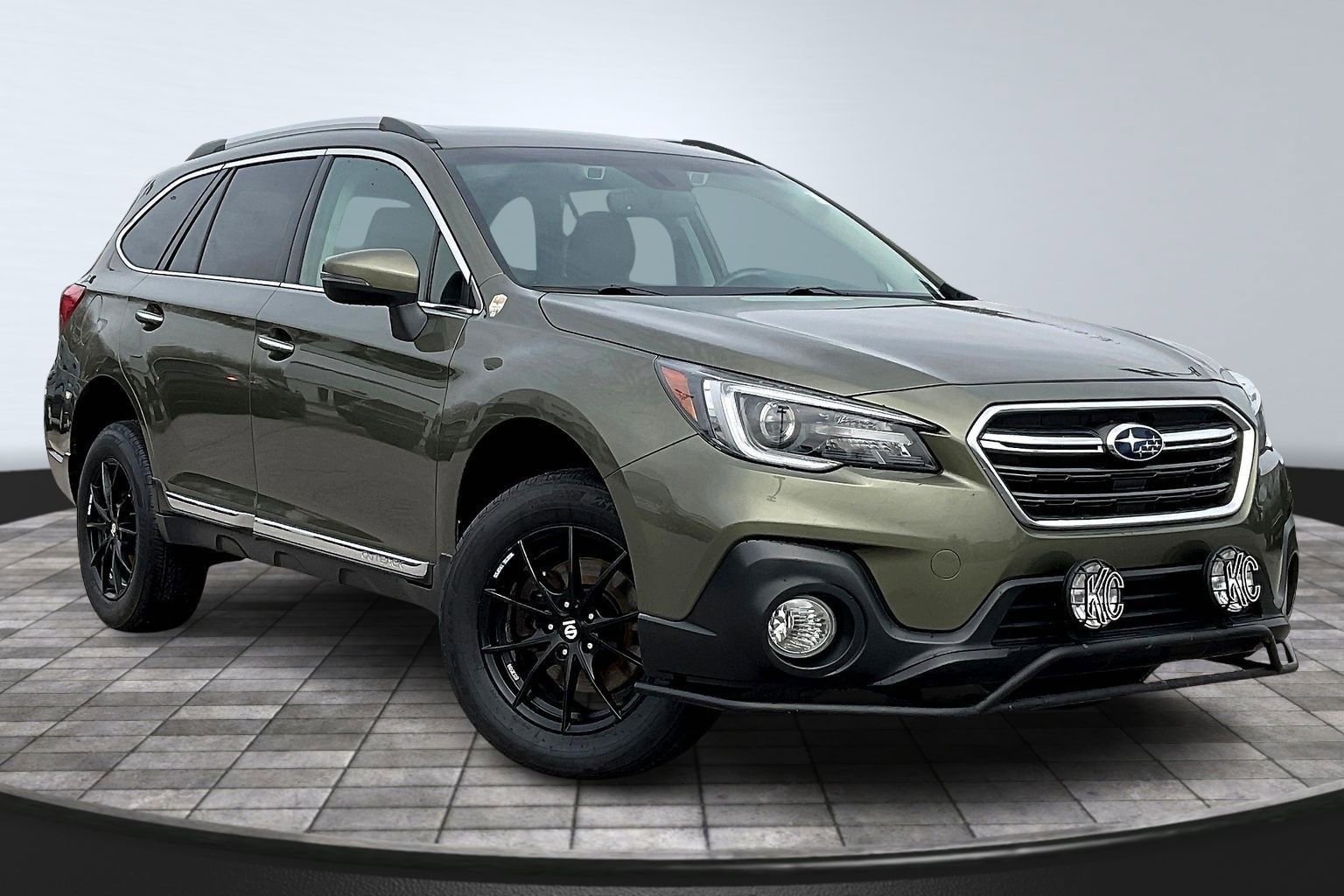 Used 2019 Subaru Outback 2.5i Touring w/ Popular Package #3A image 10
