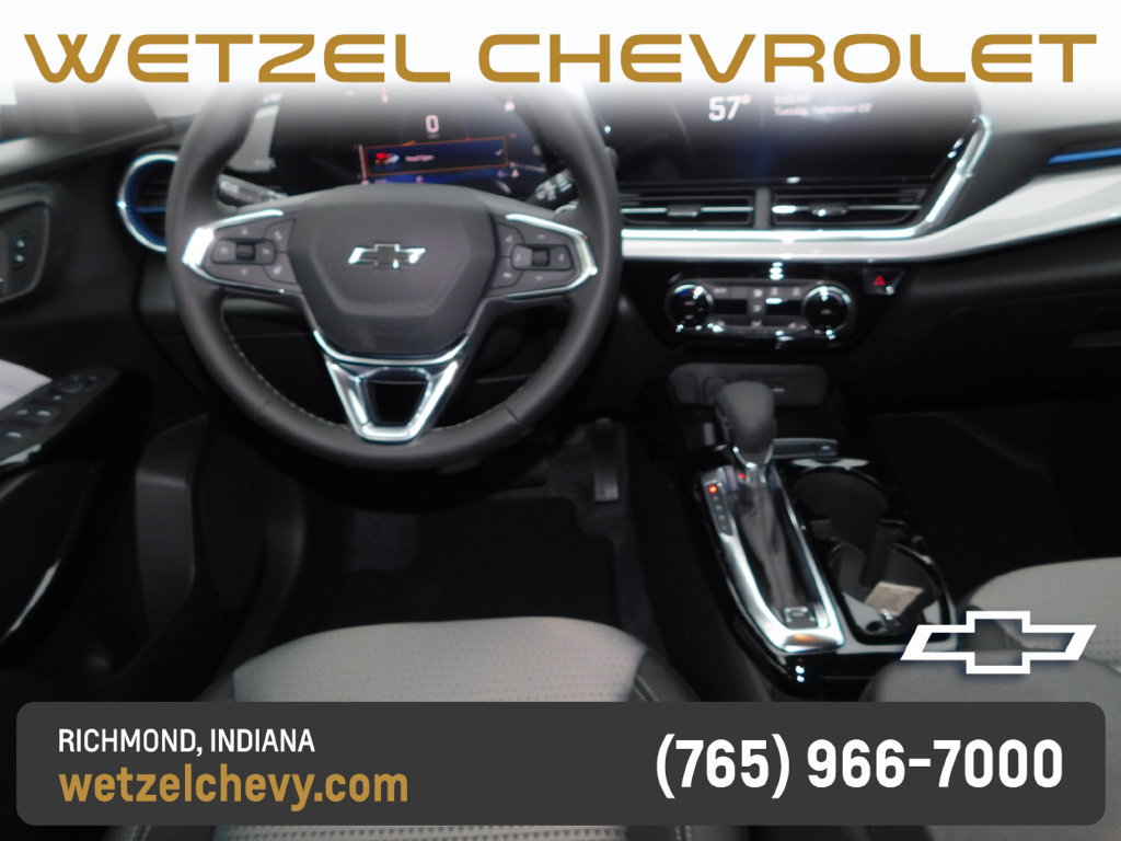 New 2026 Chevrolet Trax LT w/ Midnight Edition FWD image 15