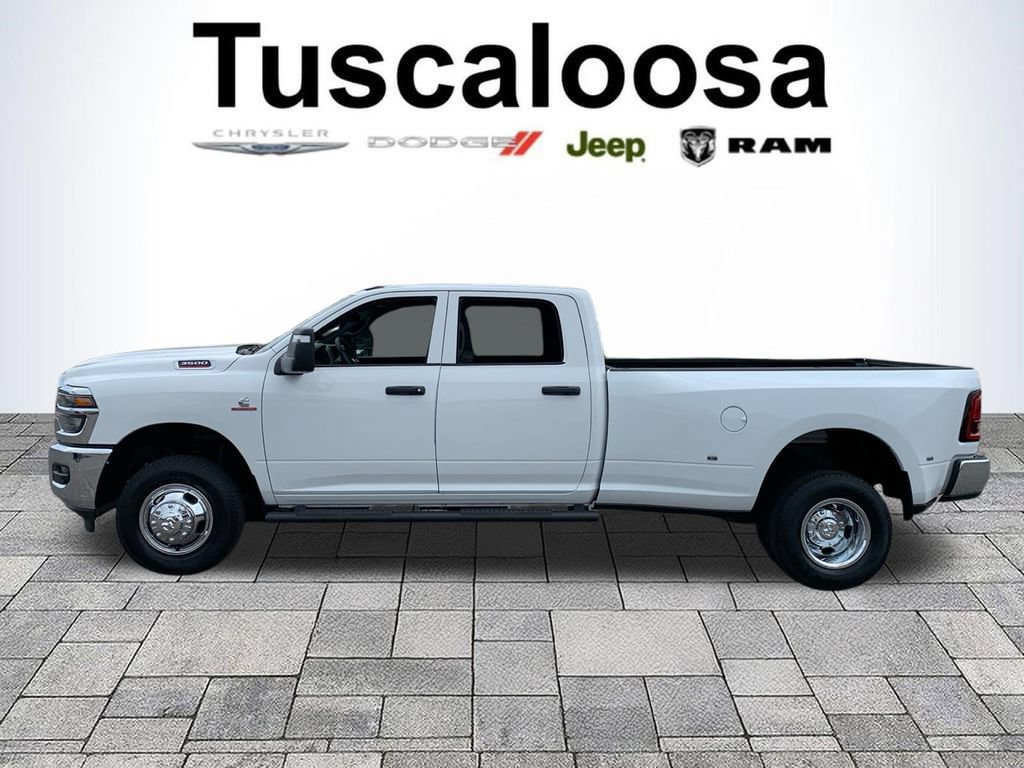 New 2026 RAM 3500 Tradesman AWD/4WD image 4