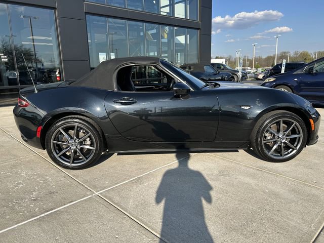 Used 2017 MAZDA MX-5 Miata Grand Touring RWD image 8