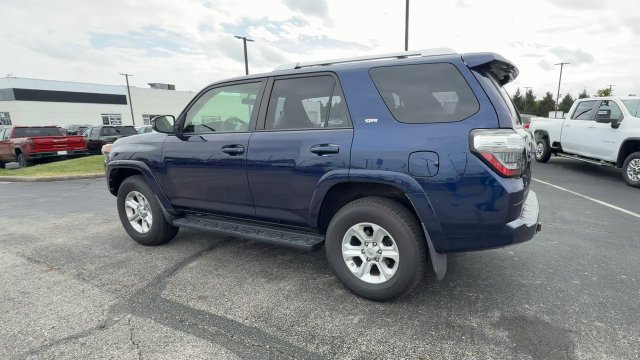 Used 2016 Toyota 4Runner SR5 AWD/4WD image 6