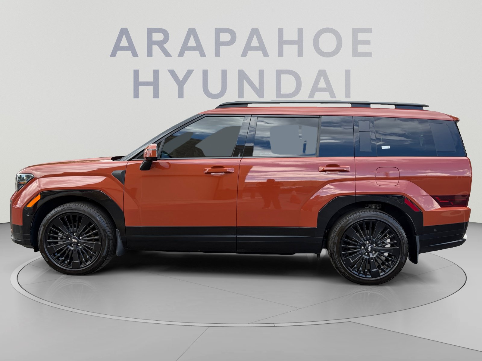 Used 2025 Hyundai Santa Fe Calligraphy AWD/4WD image 2