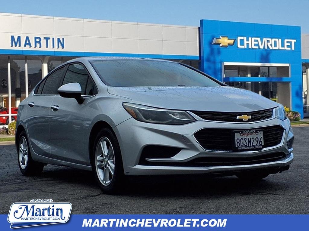 Used 2018 Chevrolet Cruze LT w/ Sun And Sound Package