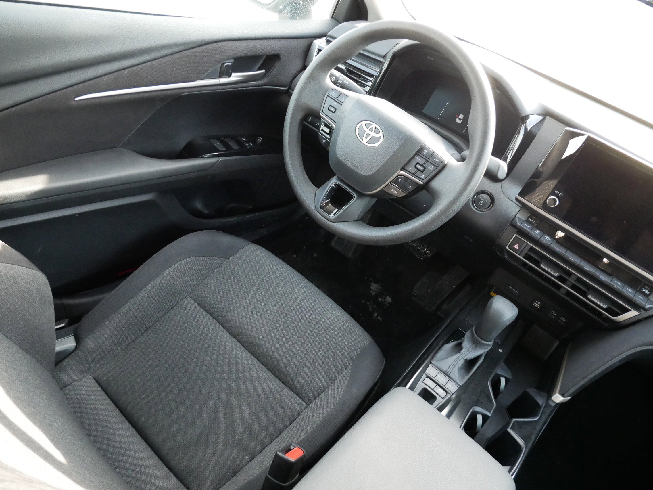 Certified 2025 Toyota Camry LE image 9