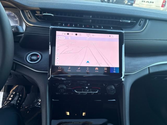 New 2025 Jeep Grand Cherokee Limited image 22