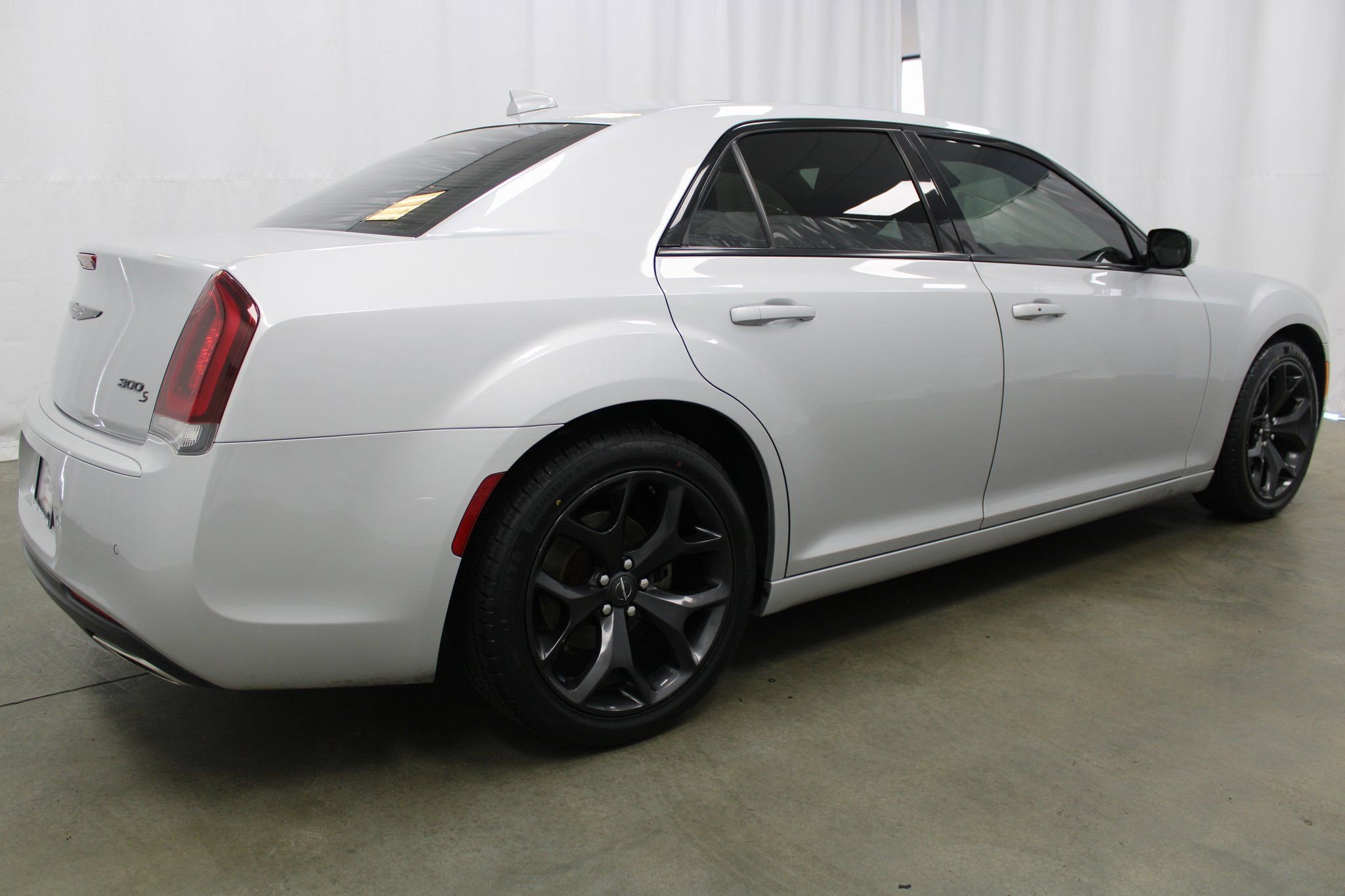 Used 2021 Chrysler 300 S image 7