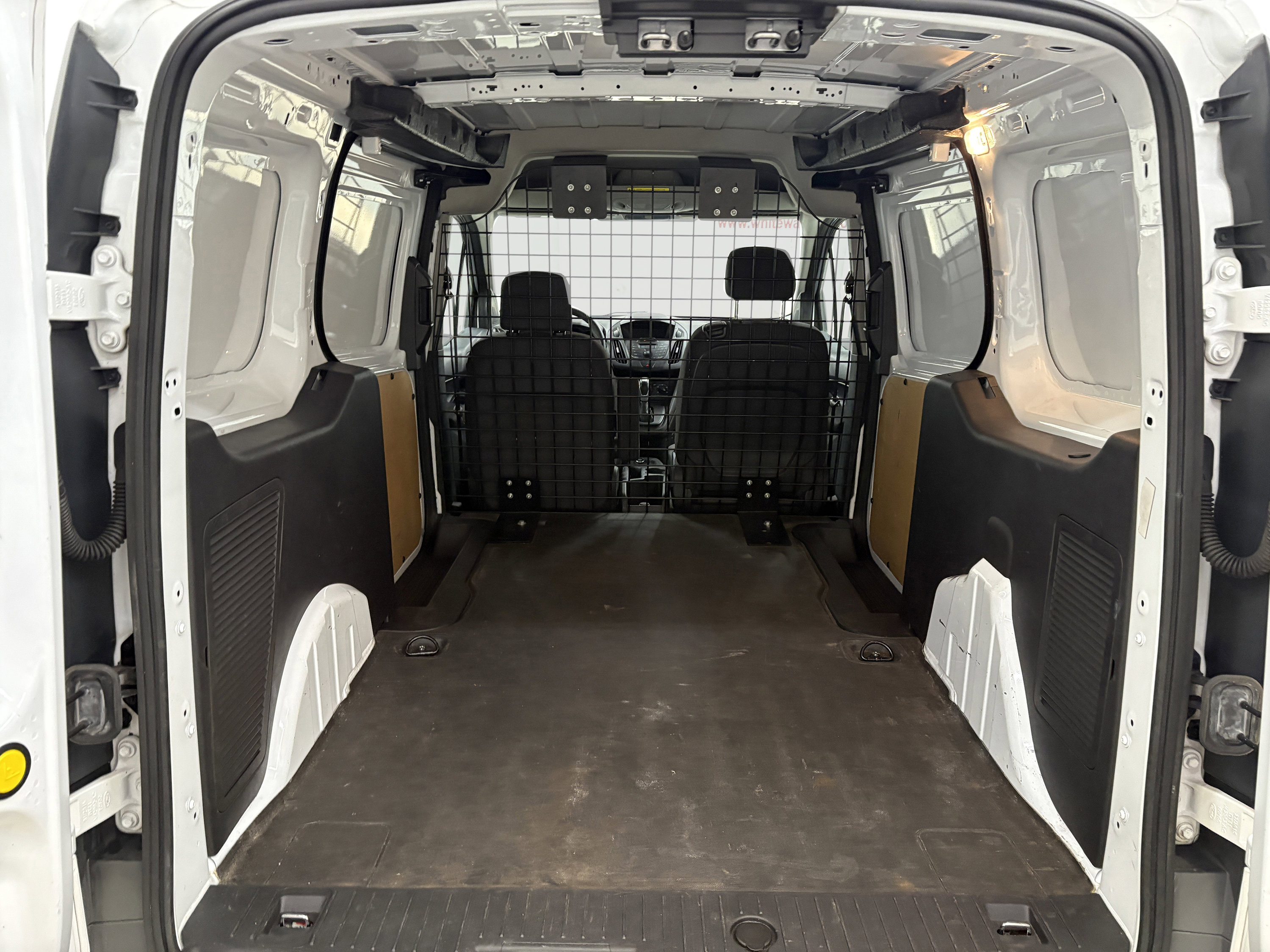 Used 2016 Ford Transit Connect XL image 8