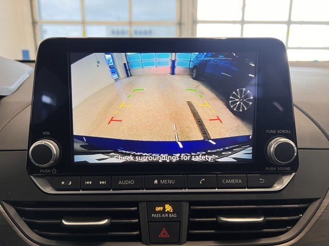 Used 2025 Nissan Altima 2.5 SV image 22