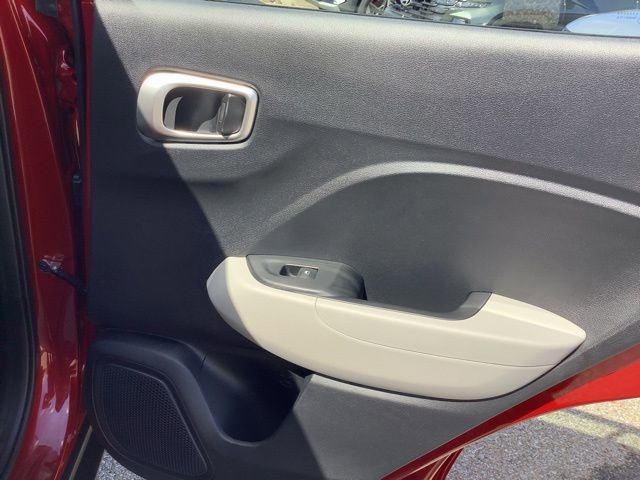 Certified 2026 Hyundai Venue SEL FWD image 33