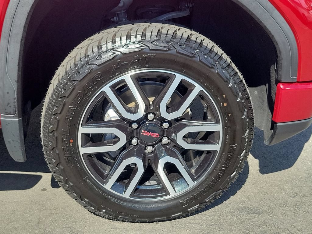 Used 2023 GMC Sierra 1500 AT4 w/ AT4 Premium Package AWD/4WD image 5