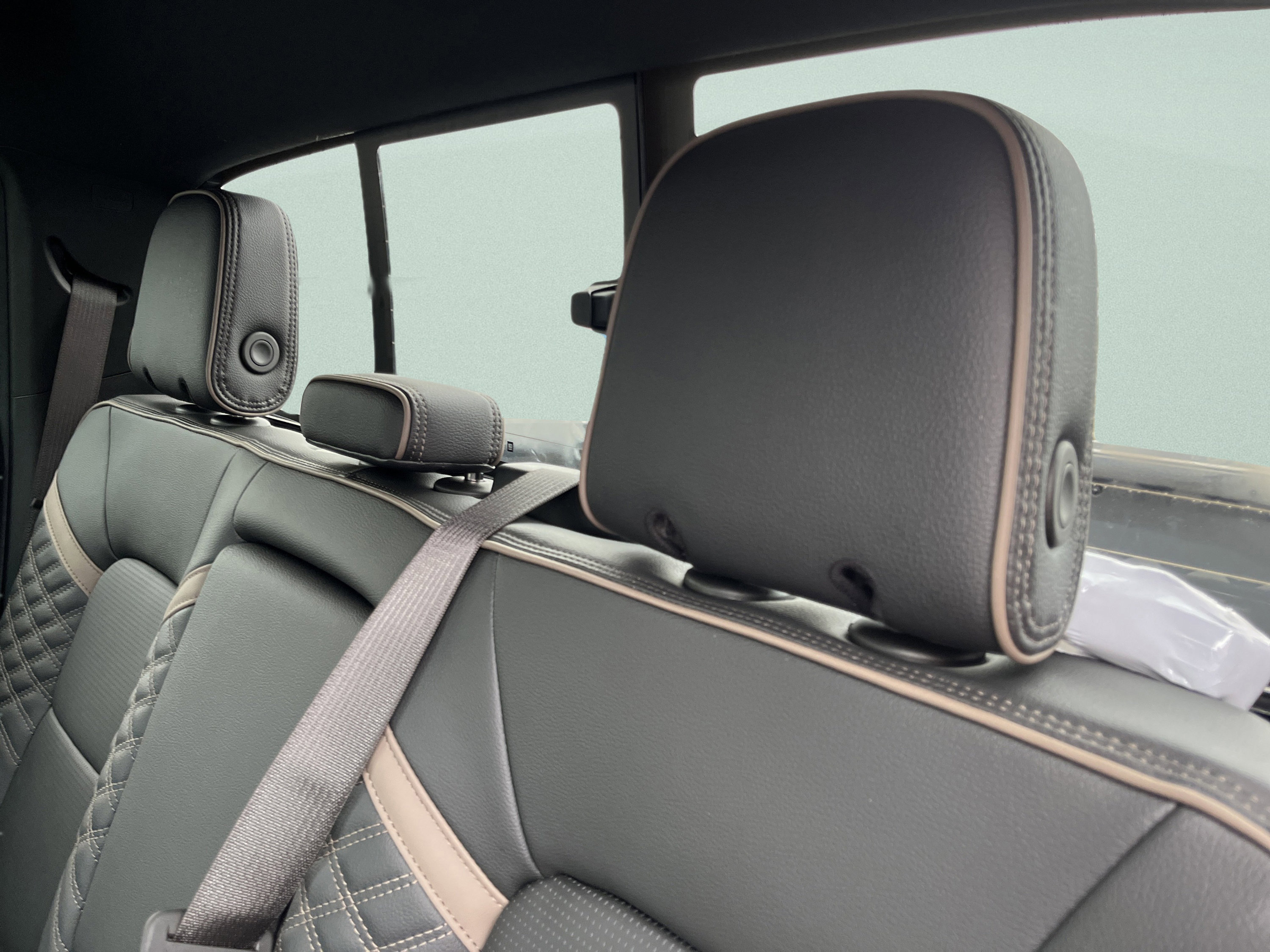 New 2026 GMC Canyon Denali w/ LPO, Denali Black Edition image 21