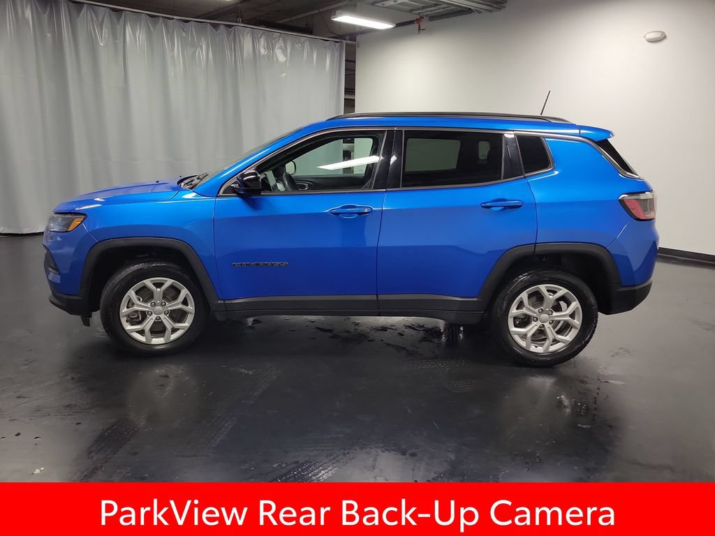 Used 2024 Jeep Compass Latitude AWD/4WD image 5