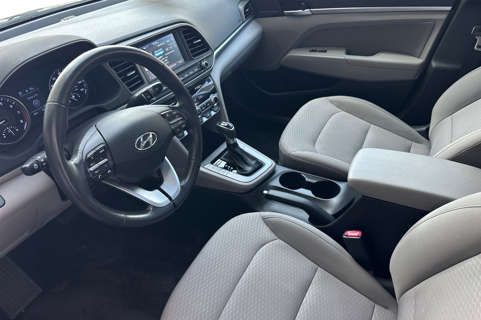 Used 2020 Hyundai Elantra Value Edition FWD image 10