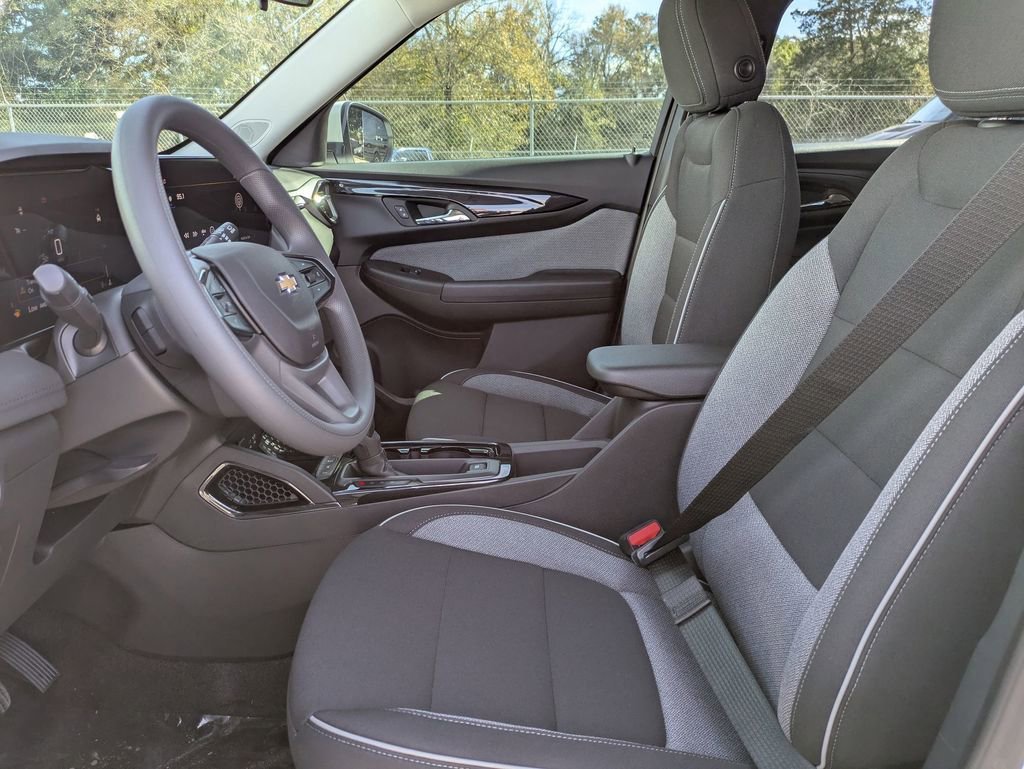 New 2026 Chevrolet TrailBlazer LT w/ LPO, Blackout Package image 14