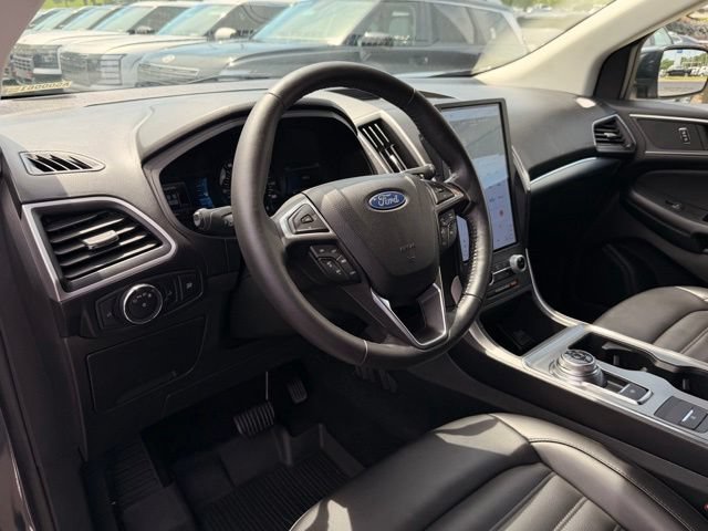 Used 2022 Ford Edge SEL AWD/4WD image 10