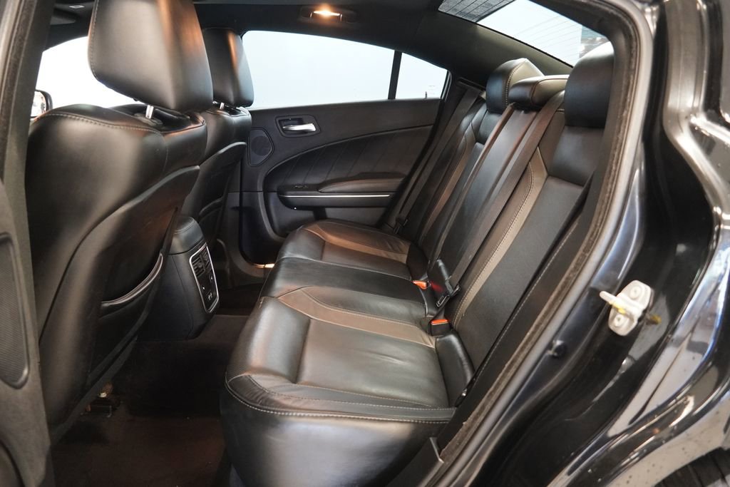 Used 2017 Dodge Charger SXT w/ AWD Plus Group image 27