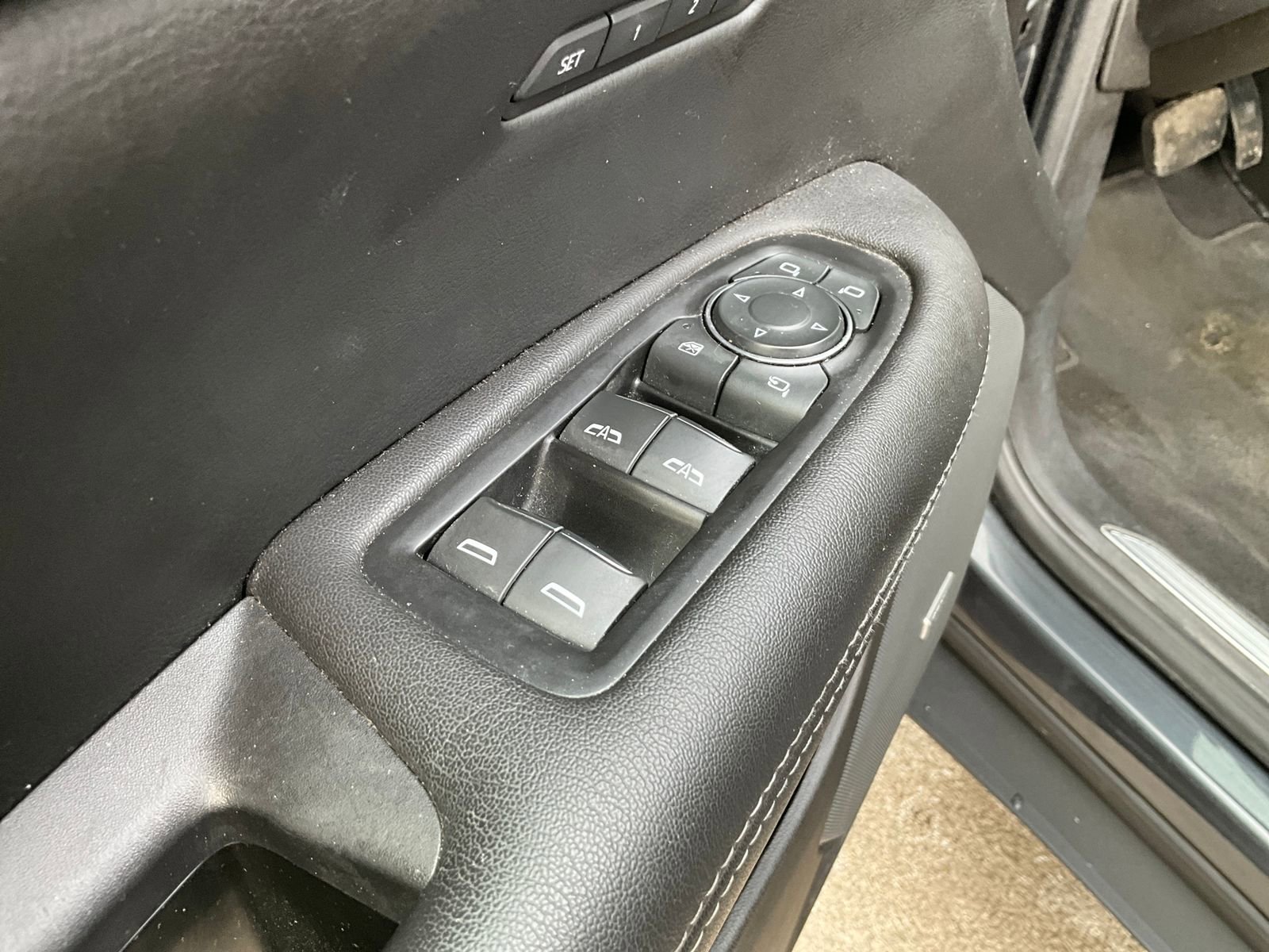 Certified 2022 Cadillac XT5 Premium Luxury image 24