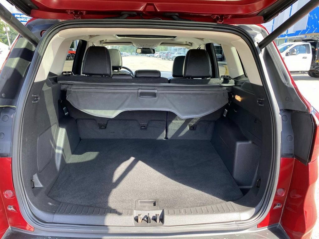 Used 2019 Ford Escape Titanium AWD/4WD image 6
