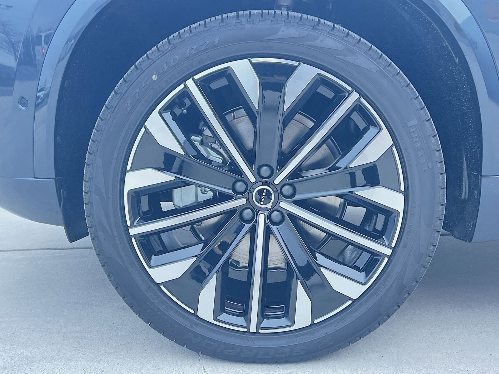 New 2026 Volvo XC90 B6 Ultra w/ Lounge Package image 12