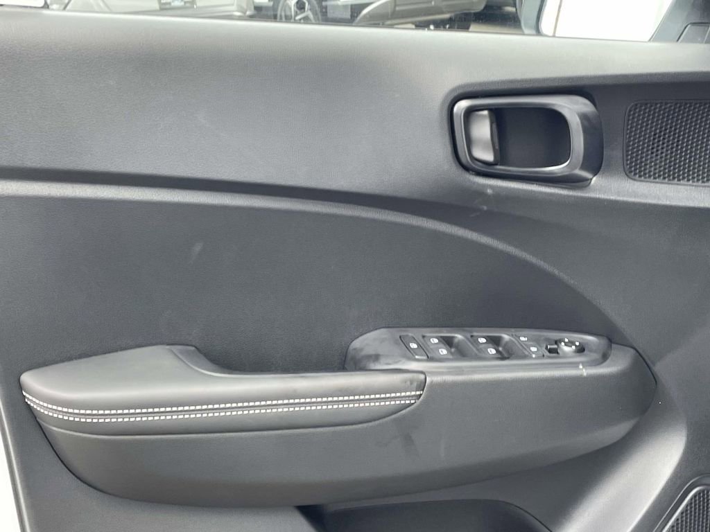 New 2026 Hyundai Venue SEL image 13