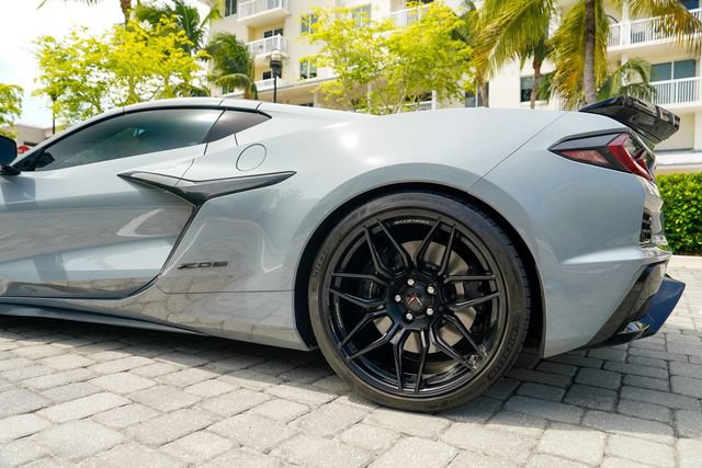 Used 2024 Chevrolet Corvette Z06 w/ Battery Protection Package RWD image 18