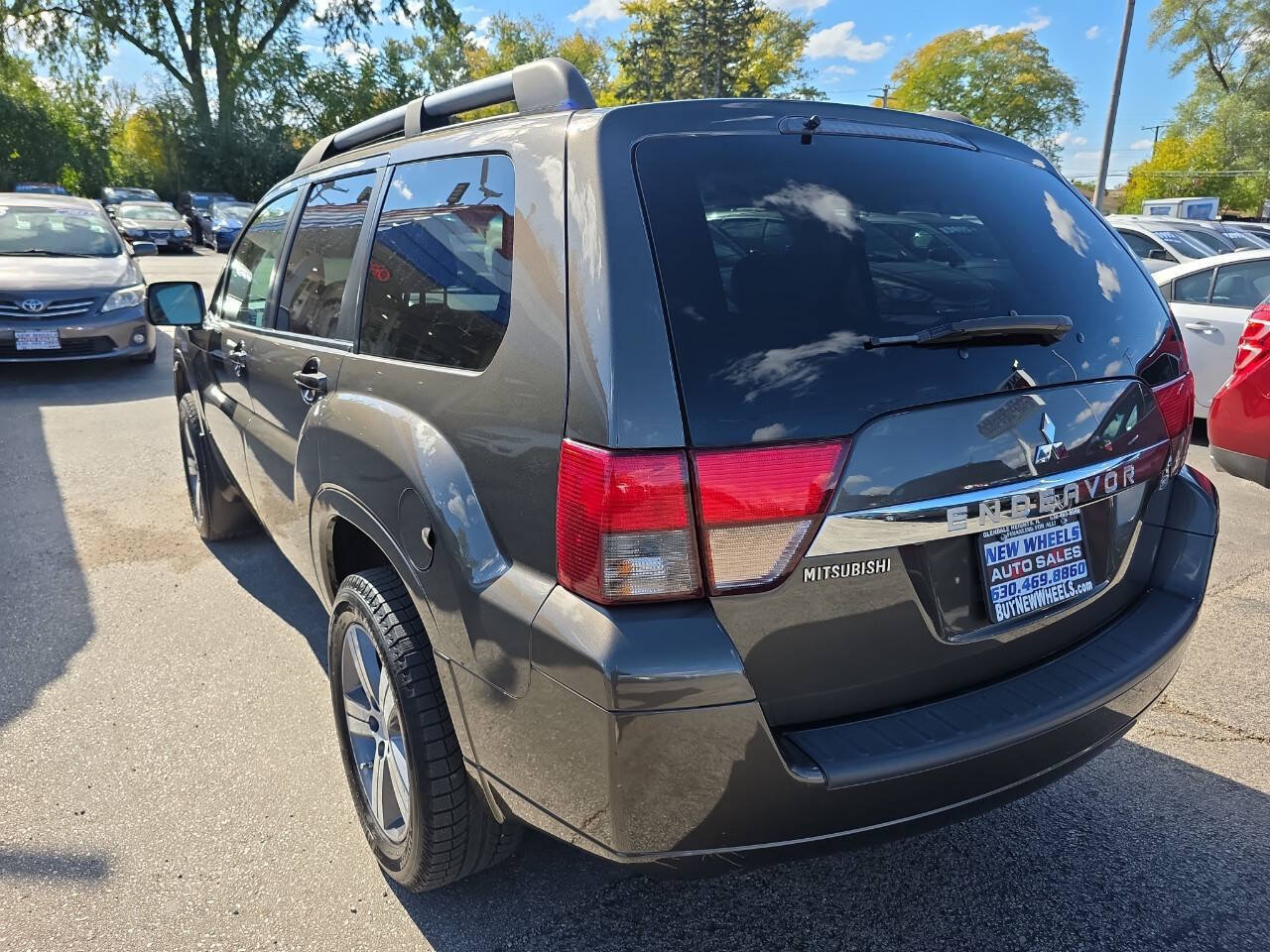 Used 2010 Mitsubishi Endeavor SE FWD image 16
