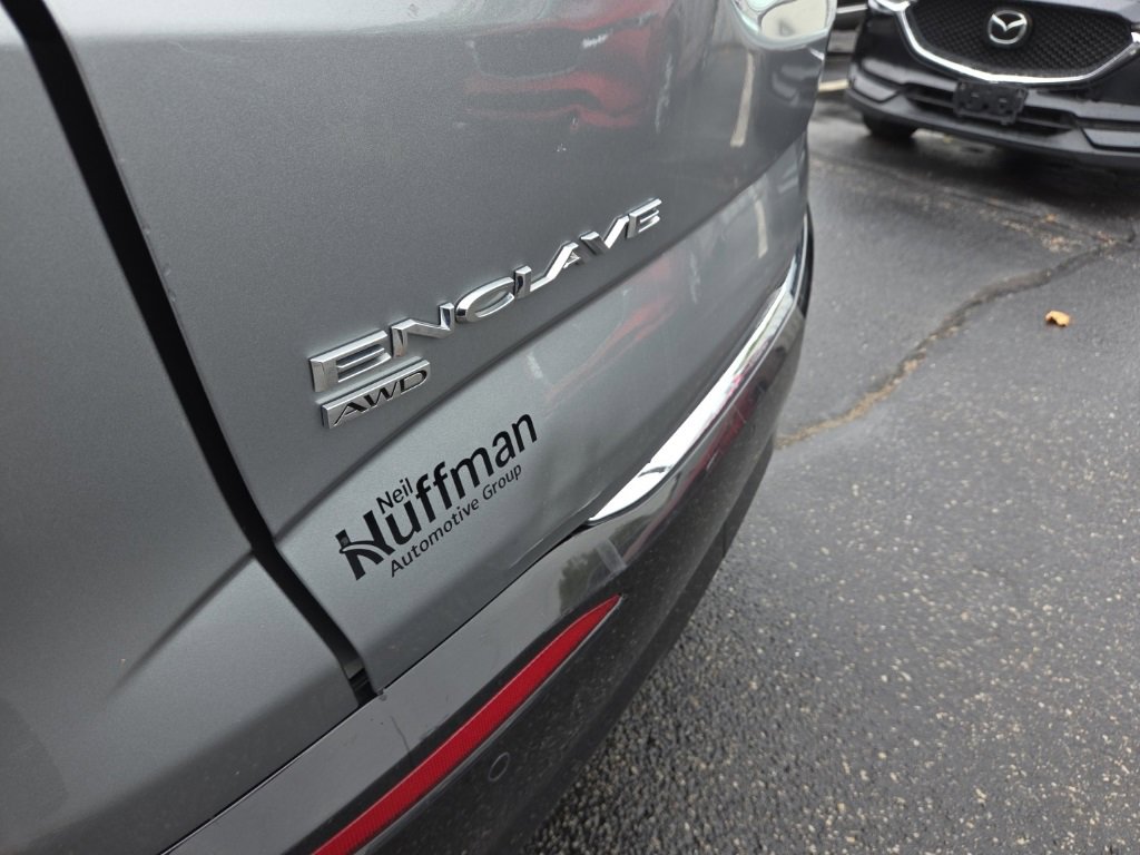 Used 2024 Buick Enclave Premium image 8