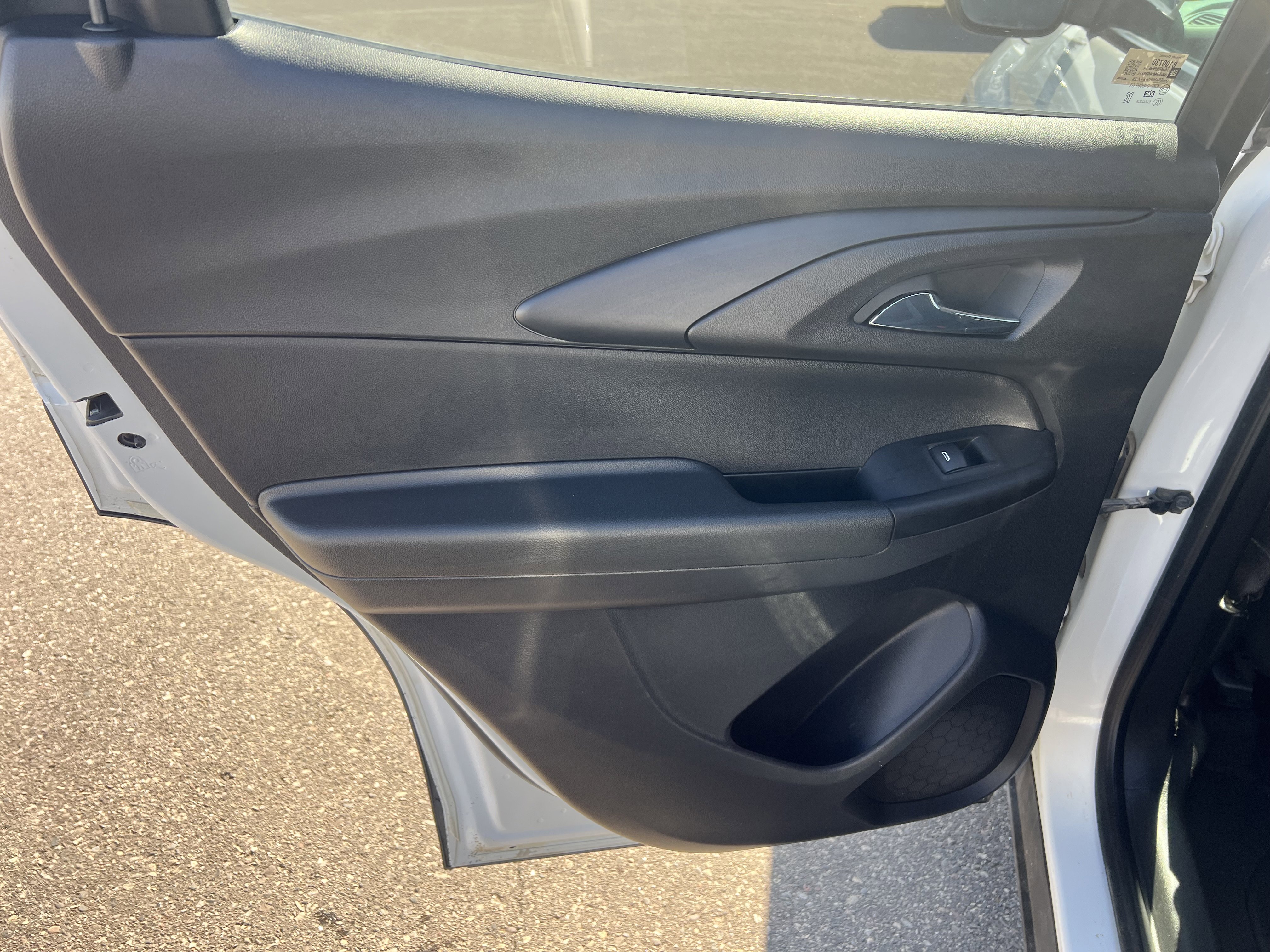 Used 2022 Chevrolet TrailBlazer LT w/ Convenience Package image 12