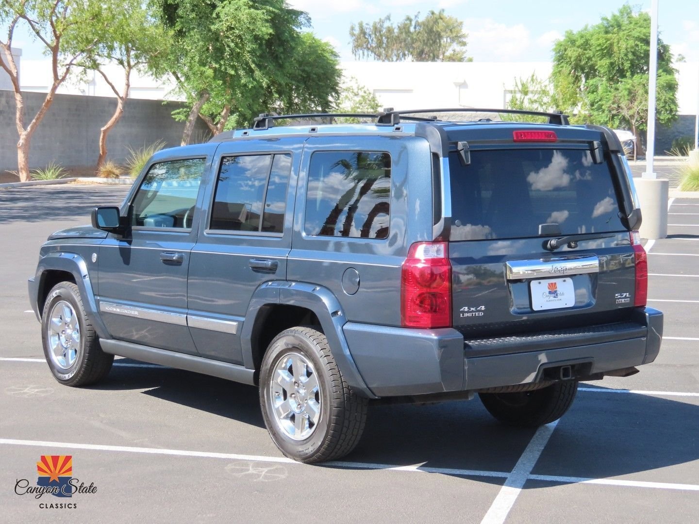 Used 2006 Jeep Commander Limited w/ Trailer Tow Group IV image 13