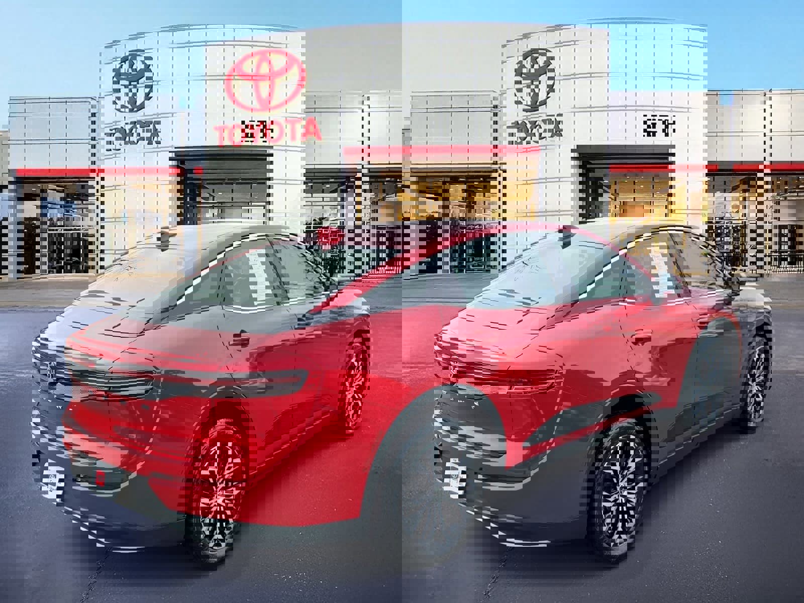 Used 2023 Toyota Crown XLE image 5