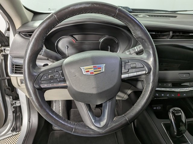 Used 2020 Cadillac XT4 Premium Luxury w/ Enhanced Visibility Package image 19