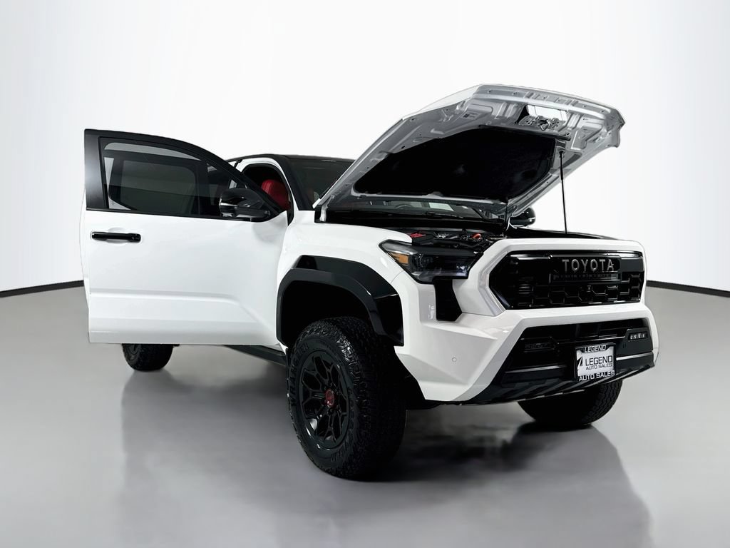 Used 2024 Toyota Tacoma TRD Pro AWD/4WD image 32
