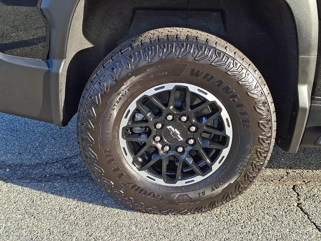 New 2026 Chevrolet Silverado EV Trail Boss w/ Plus Package AWD/4WD image 5