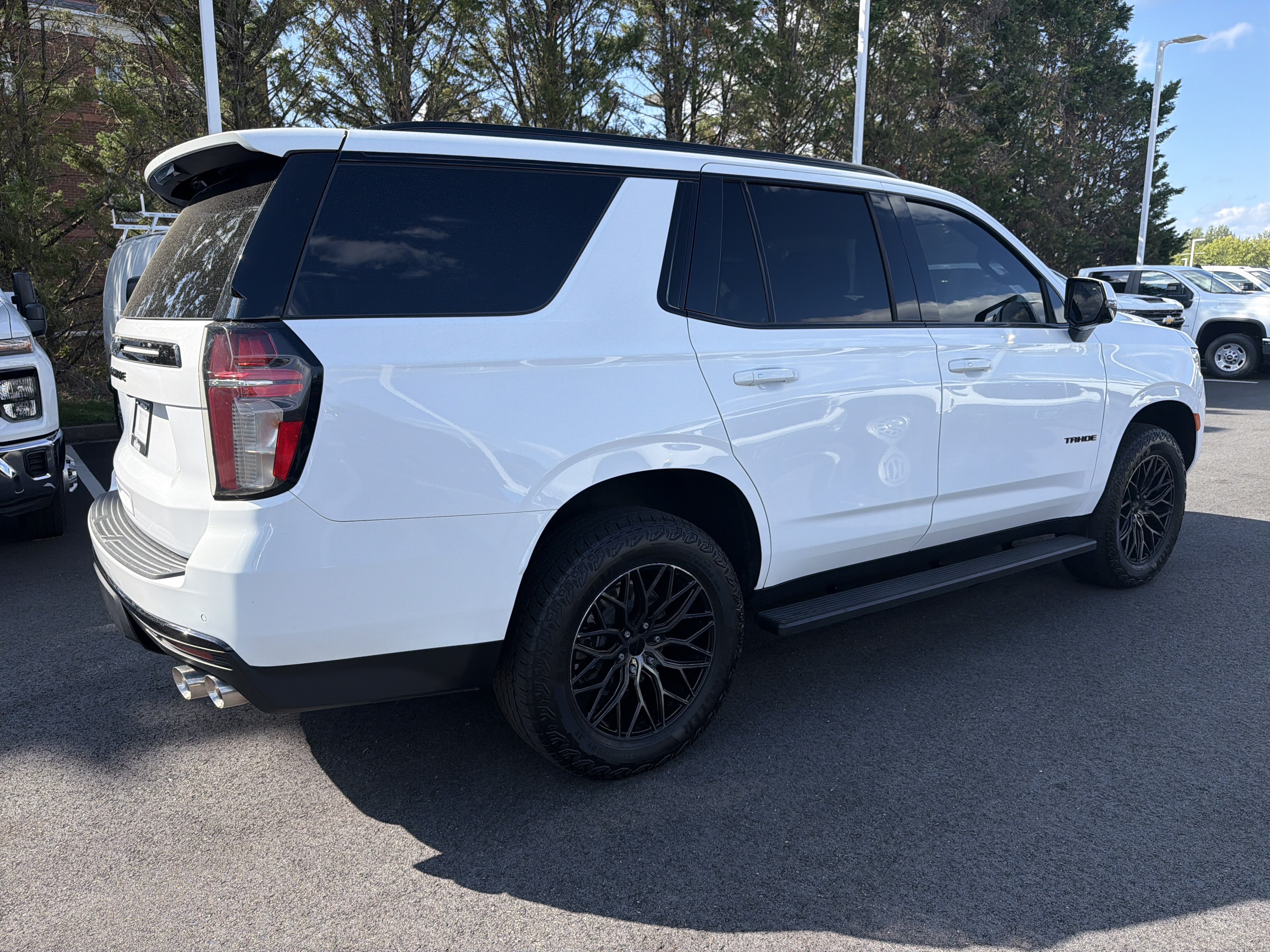 Used 2024 Chevrolet Tahoe Z71 w/ Off-Road Capability Package AWD/4WD image 10