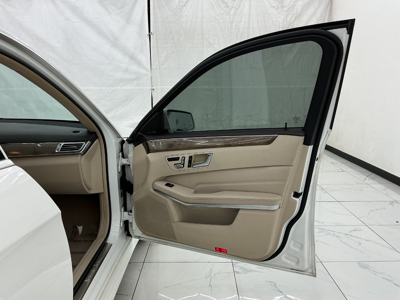 Used 2015 Mercedes-Benz E 350 4MATIC Sedan w/ Premium 1 Package image 19