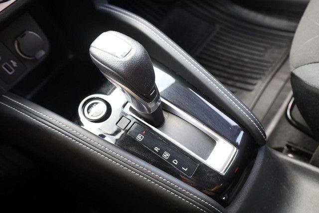 Used 2018 Nissan Kicks SR FWD image 15