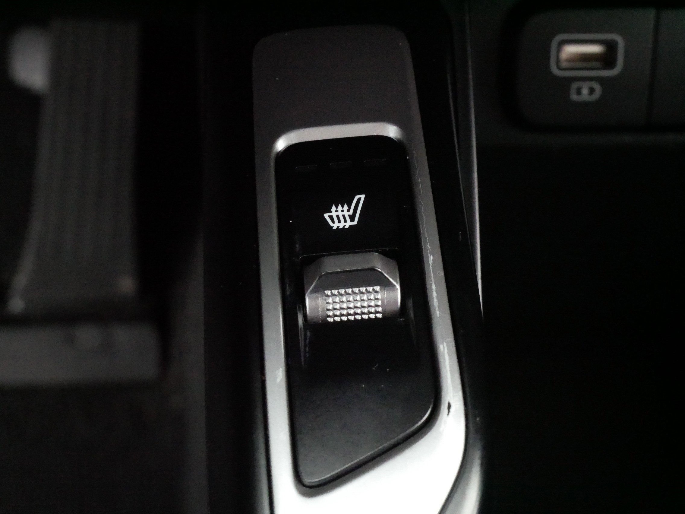 Used 2023 Kia Sorento X-Line EX image 28