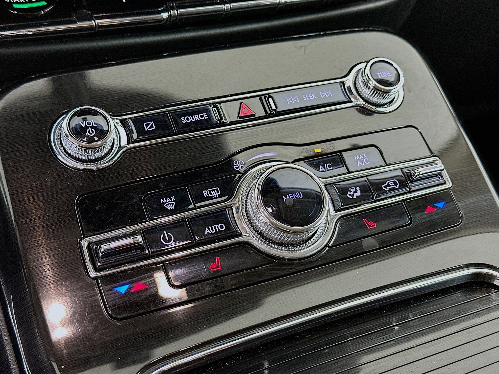 Used 2023 Lincoln Nautilus FWD w/ Premium Package image 24