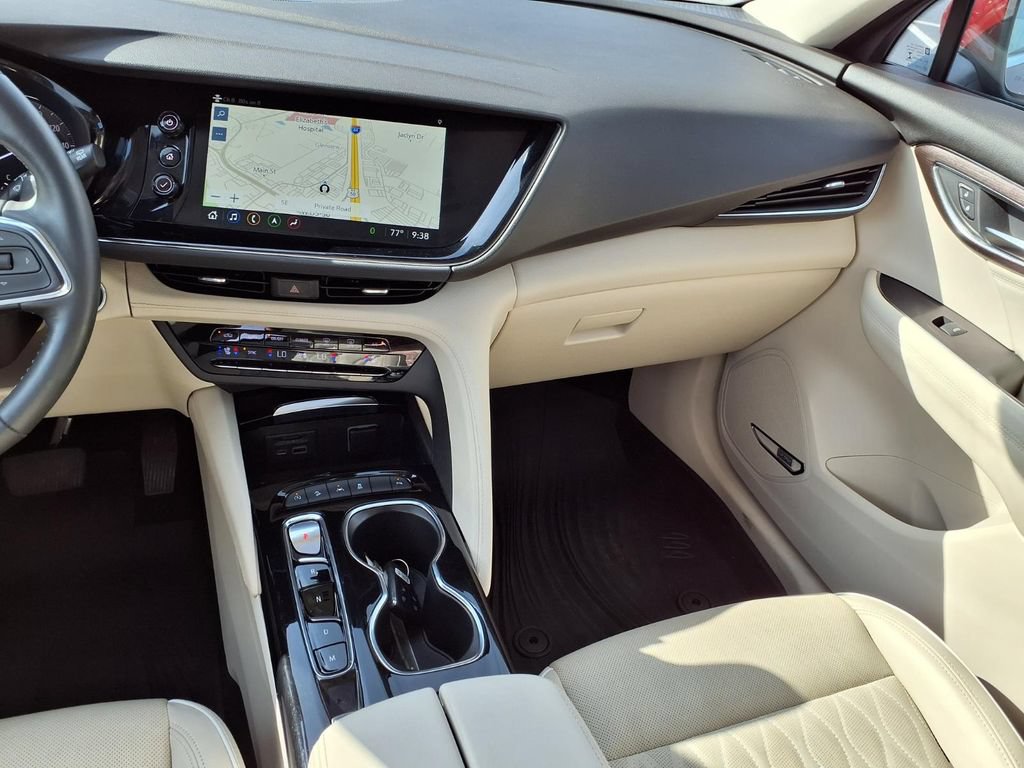 Used 2022 Buick Envision Avenir w/ Safety Package AWD/4WD image 4
