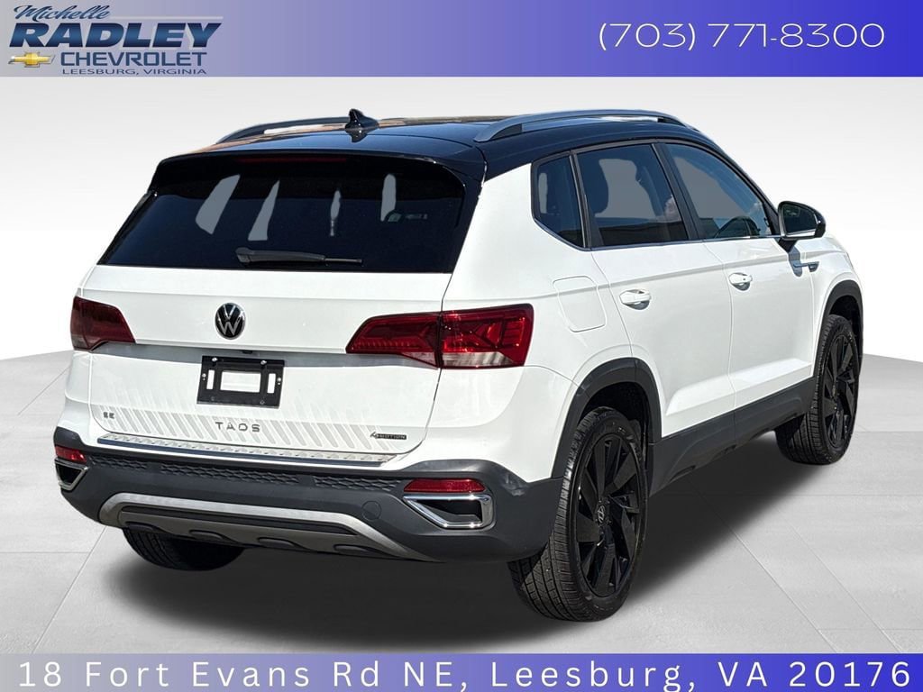 Used 2024 Volkswagen Taos SE AWD/4WD image 6