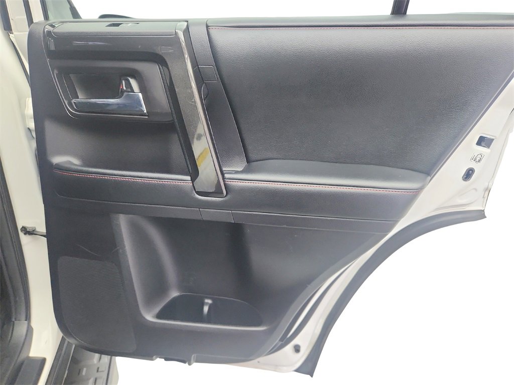 Used 2014 Toyota 4Runner Limited image 25