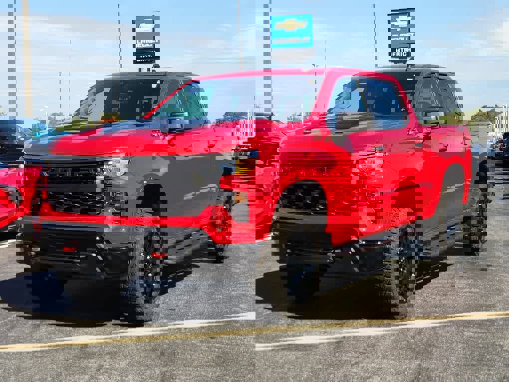 New 2026 Chevrolet Silverado 1500 Custom Trail Boss w/ LPO, Dark Essentials Package image 1