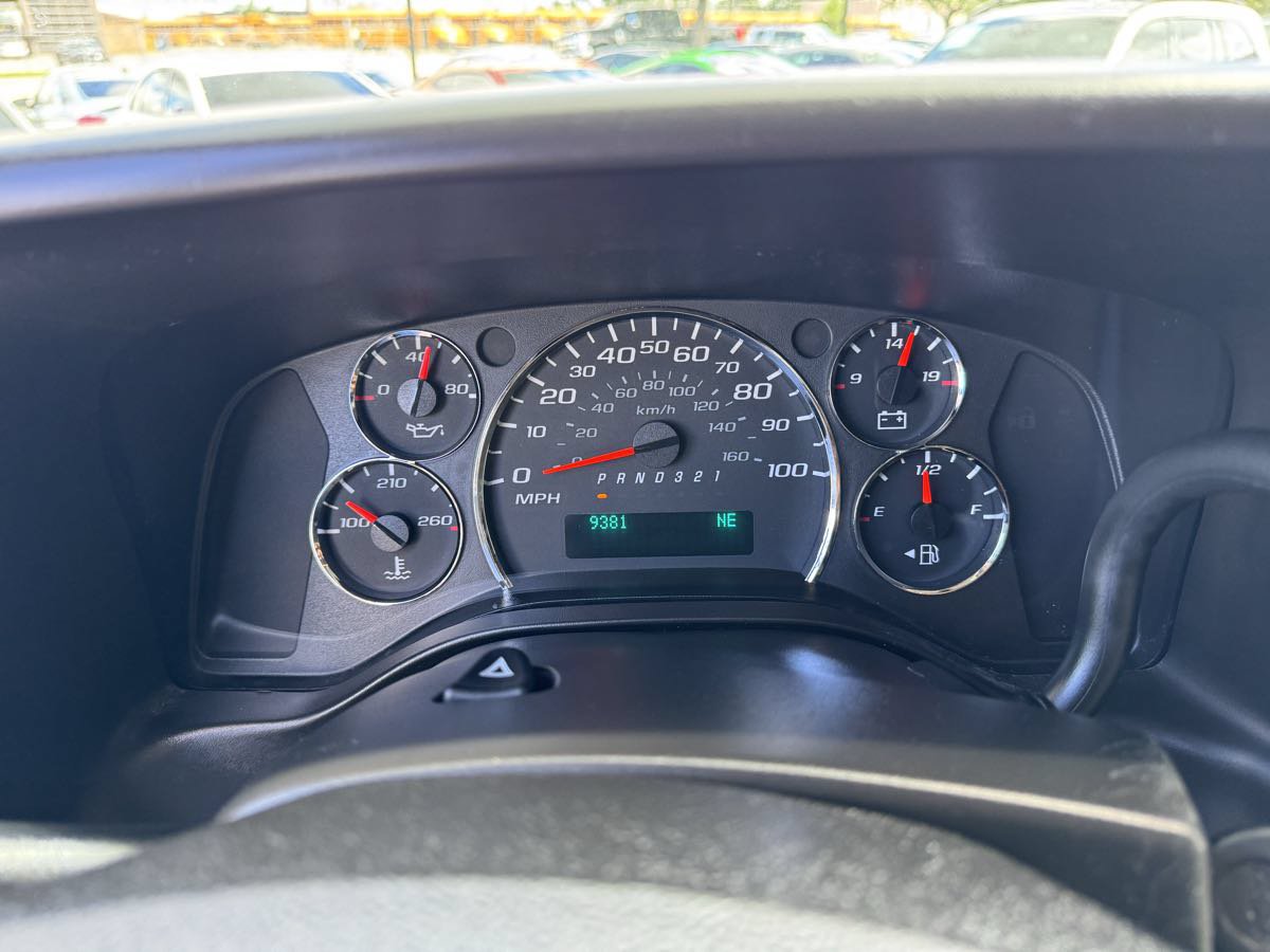 Used 2014 Chevrolet Express 1500 RWD image 13