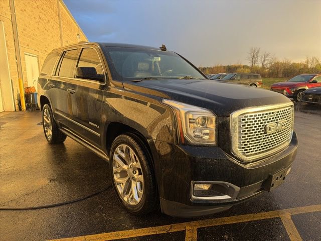 Used 2017 GMC Yukon Denali w/ Open Road Package AWD/4WD image 1