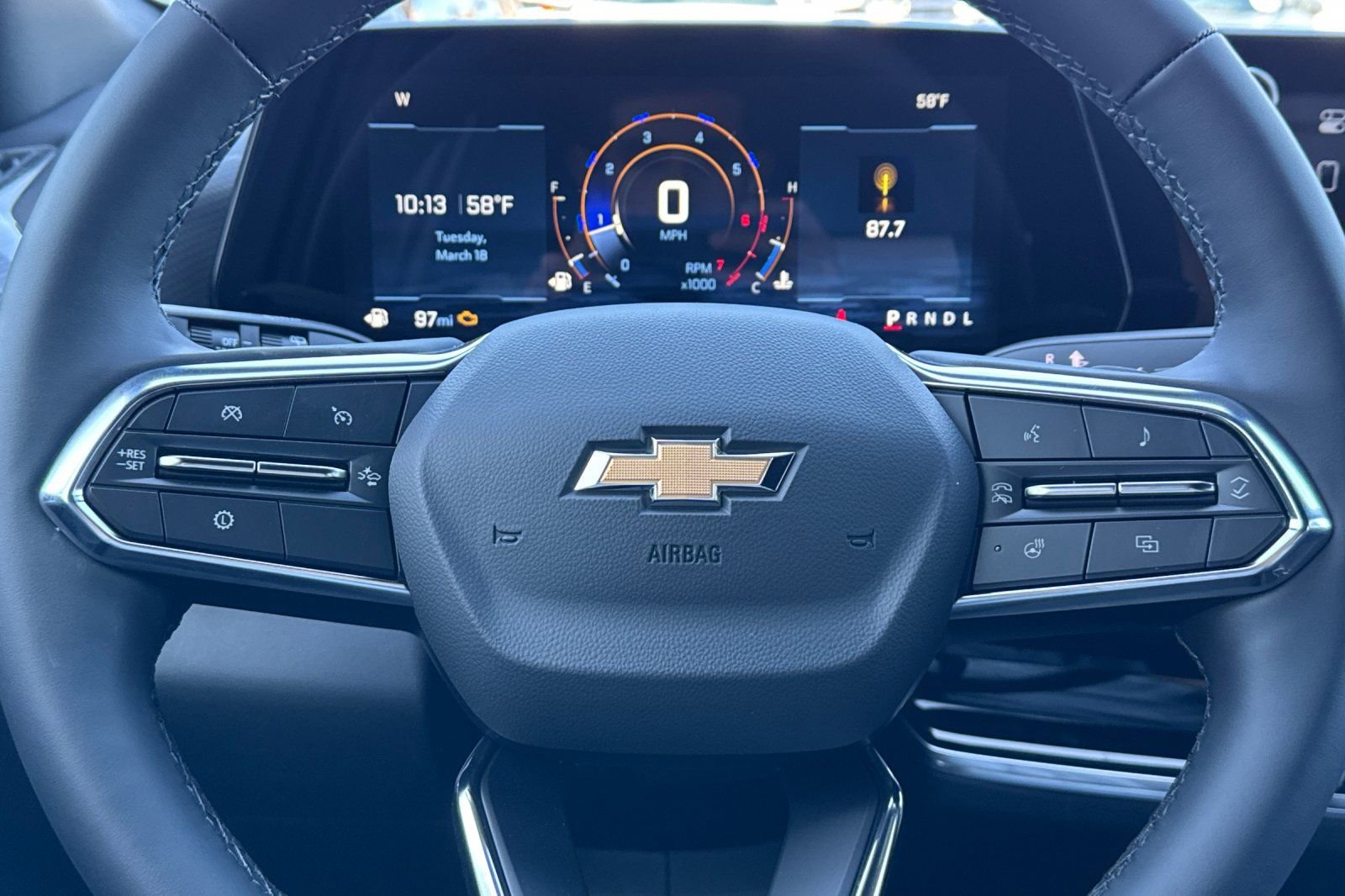 New 2025 Chevrolet Equinox LT image 24