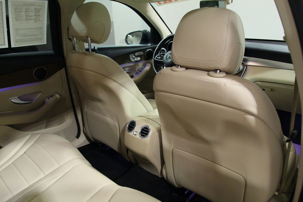 Used 2020 Mercedes-Benz GLC 300 4MATIC image 21