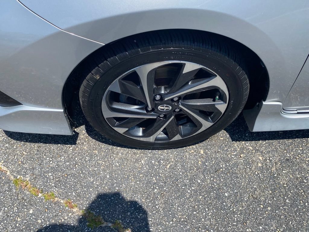 Used 2016 Scion iM FWD image 18