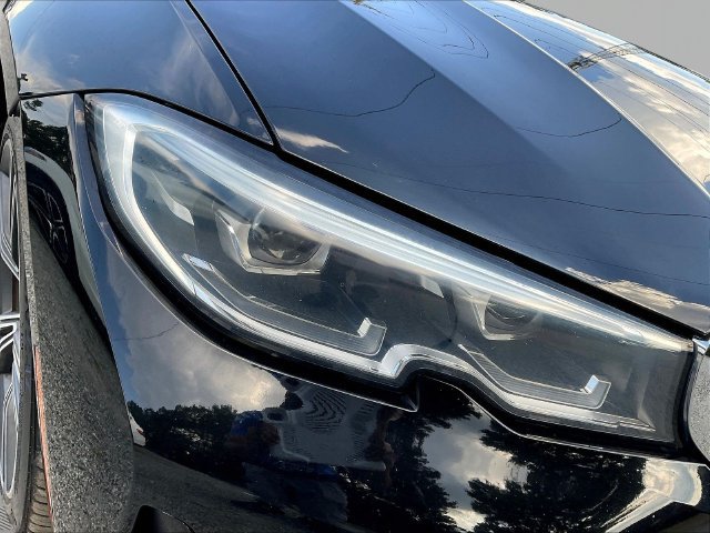 Used 2021 BMW 330i Sedan w/ Premium Package RWD image 33