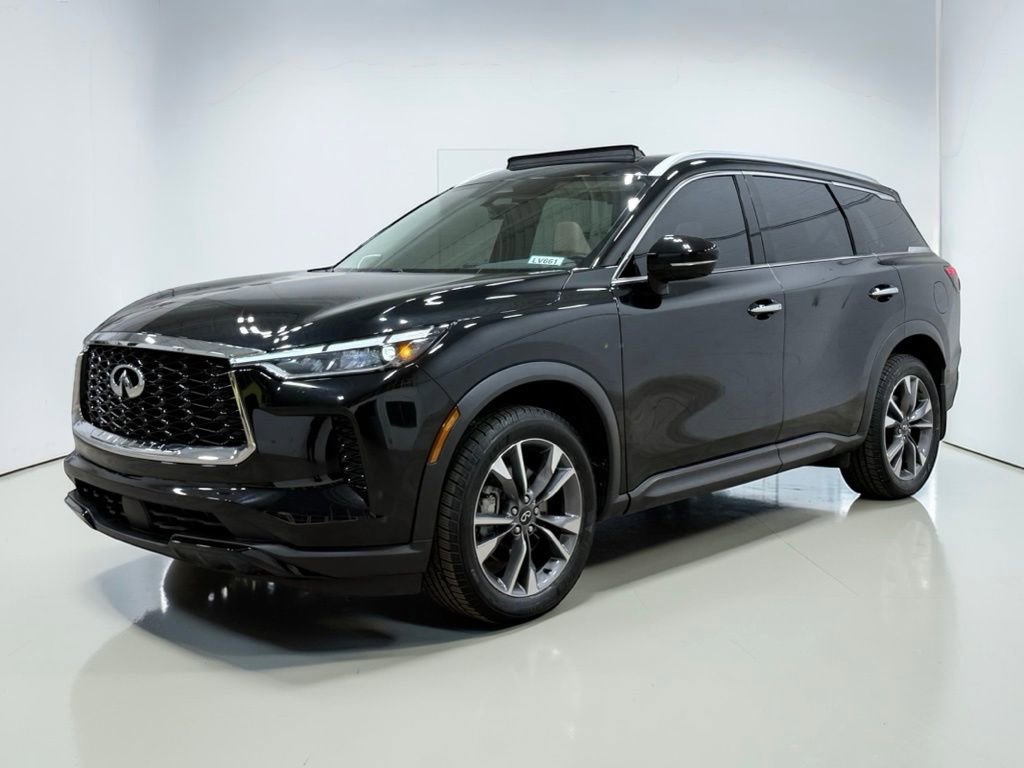 Used 2023 INFINITI QX60 Luxe w/ Performance Audio Package image 2